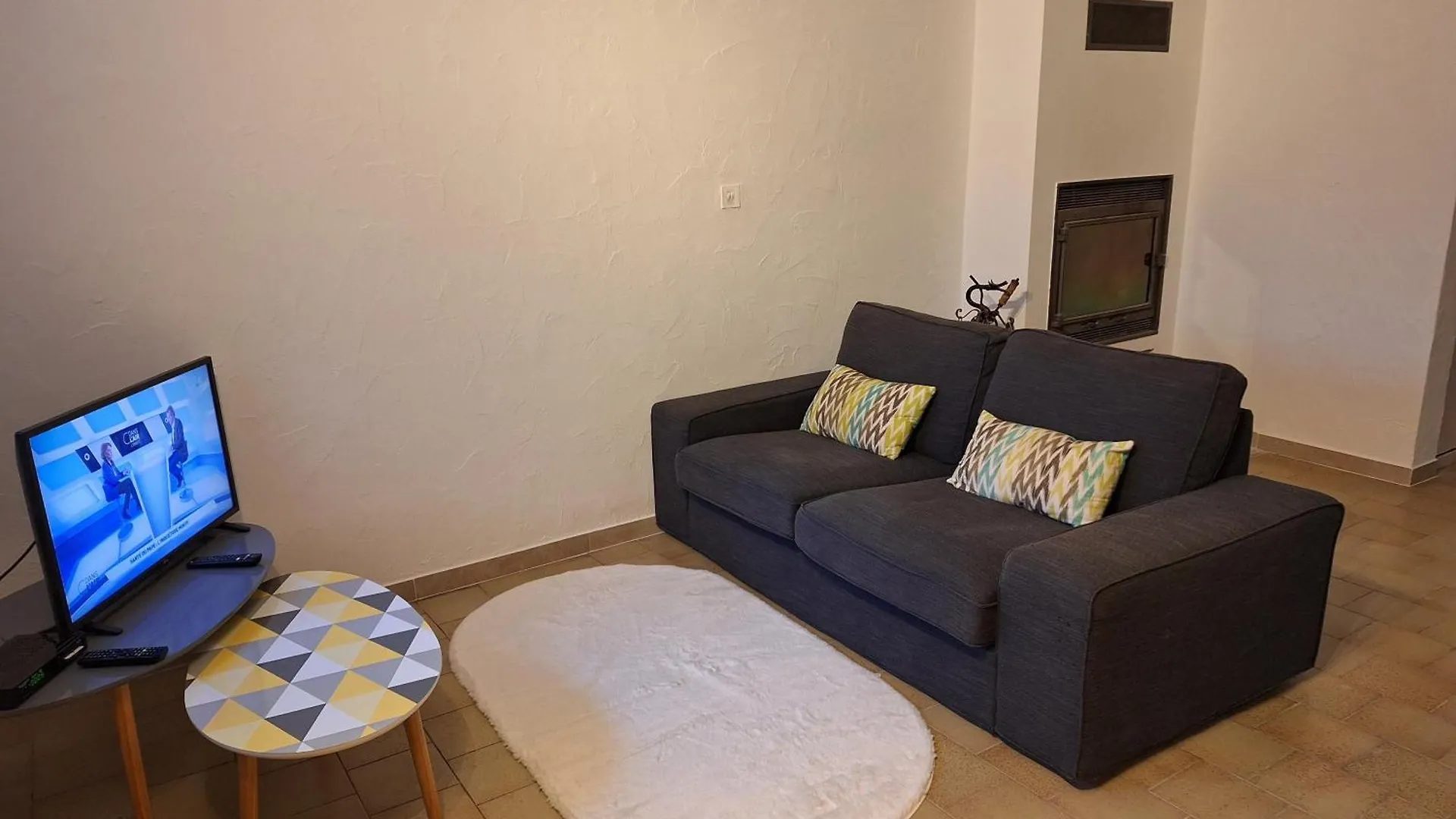 Holiday home Maison Rustrel Entre Ocres Et Lavandes 3 Chambres